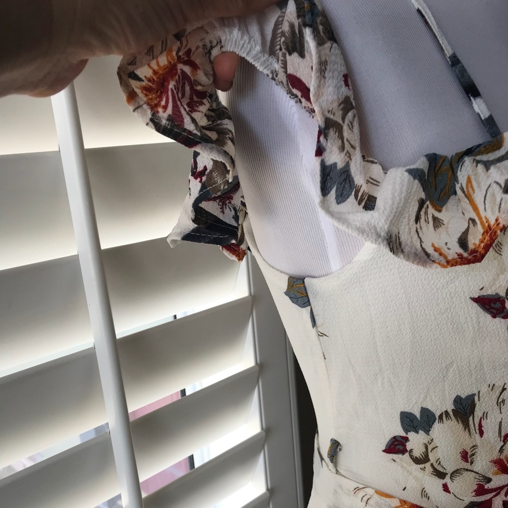 Brand new off the shoulder summer dress - Picture 4 of 6
